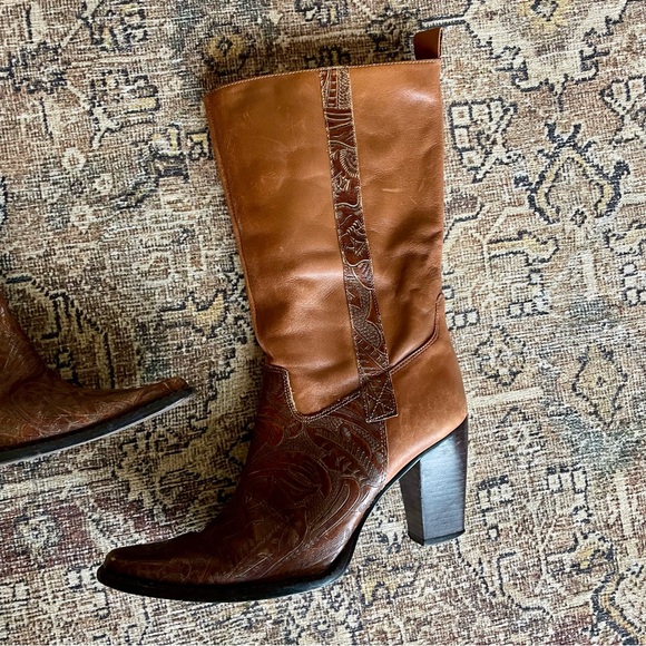 Vintage Tooled Leather Western Cowboy Stacked Heel Boots in Cognac Brown - 6 - Picture 2 of 7
